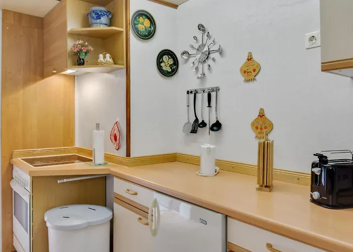 Holiday In The Forest Schmogrow